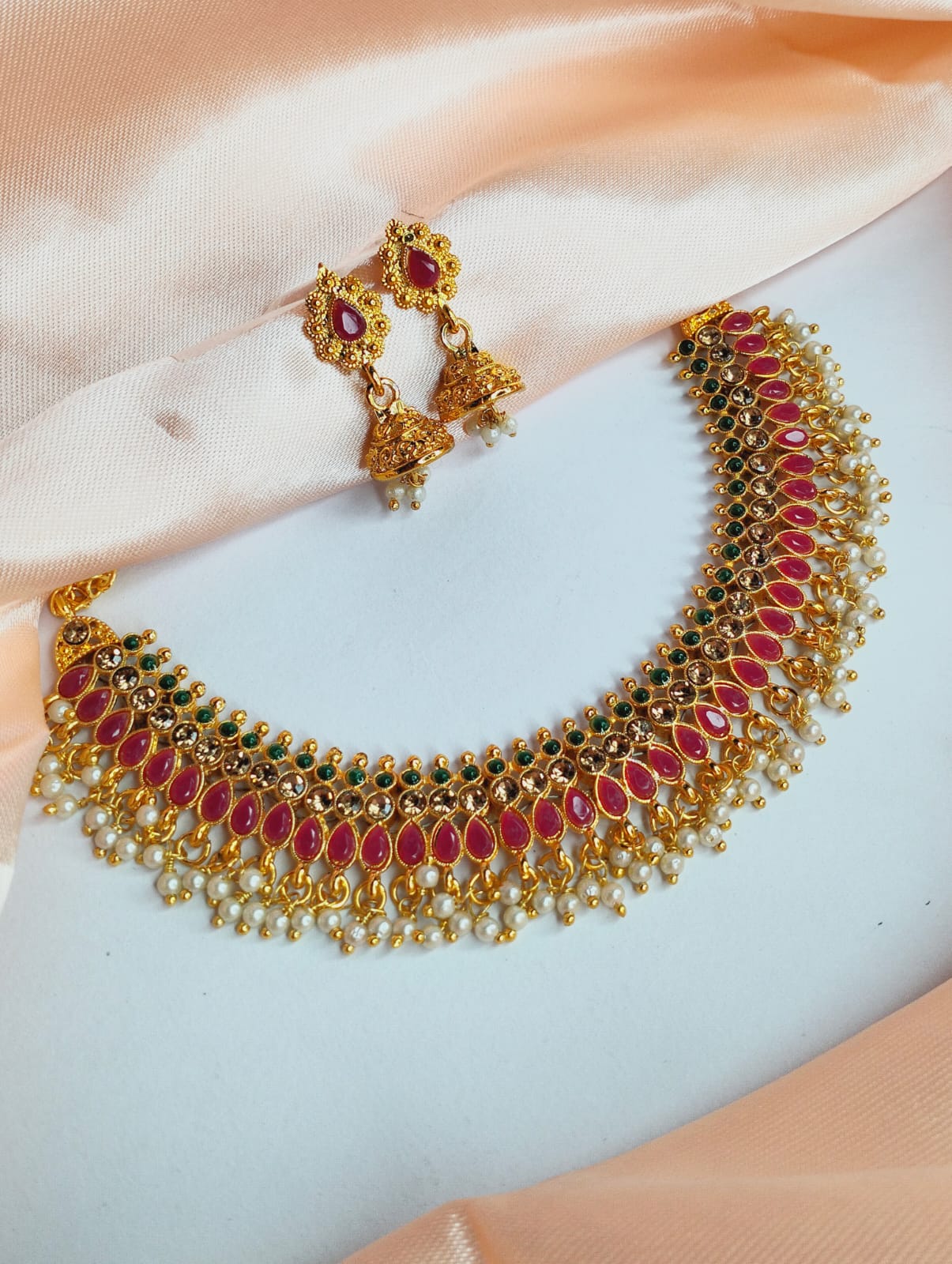 Unique Rani Color Necklace Set